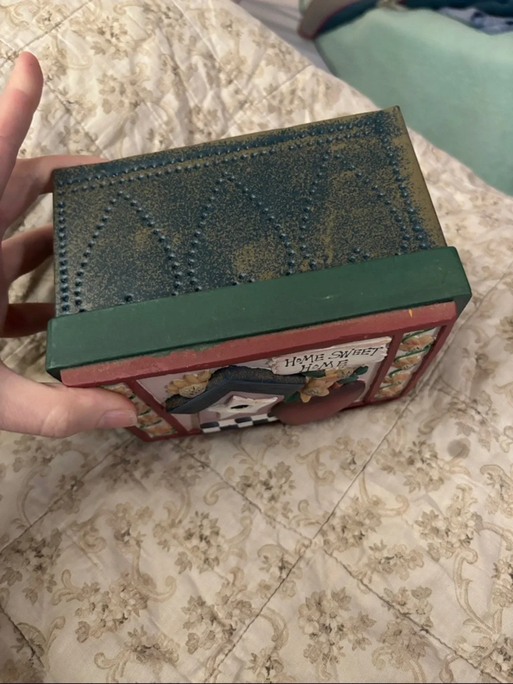 Decorative Metal Green and Red Home Sweet Home Kitchen Recipe Storage Box